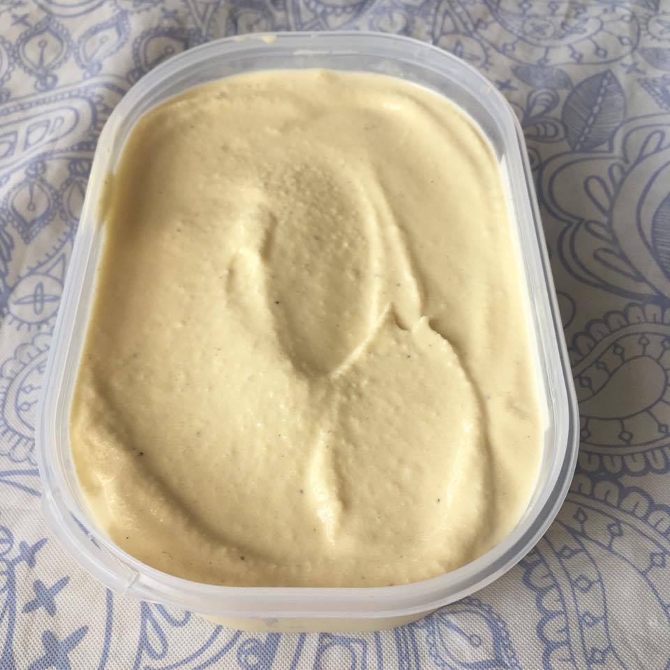 bac de glace à la vanille