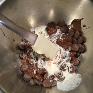 42558817_579561105822707_1263423625789177856_n