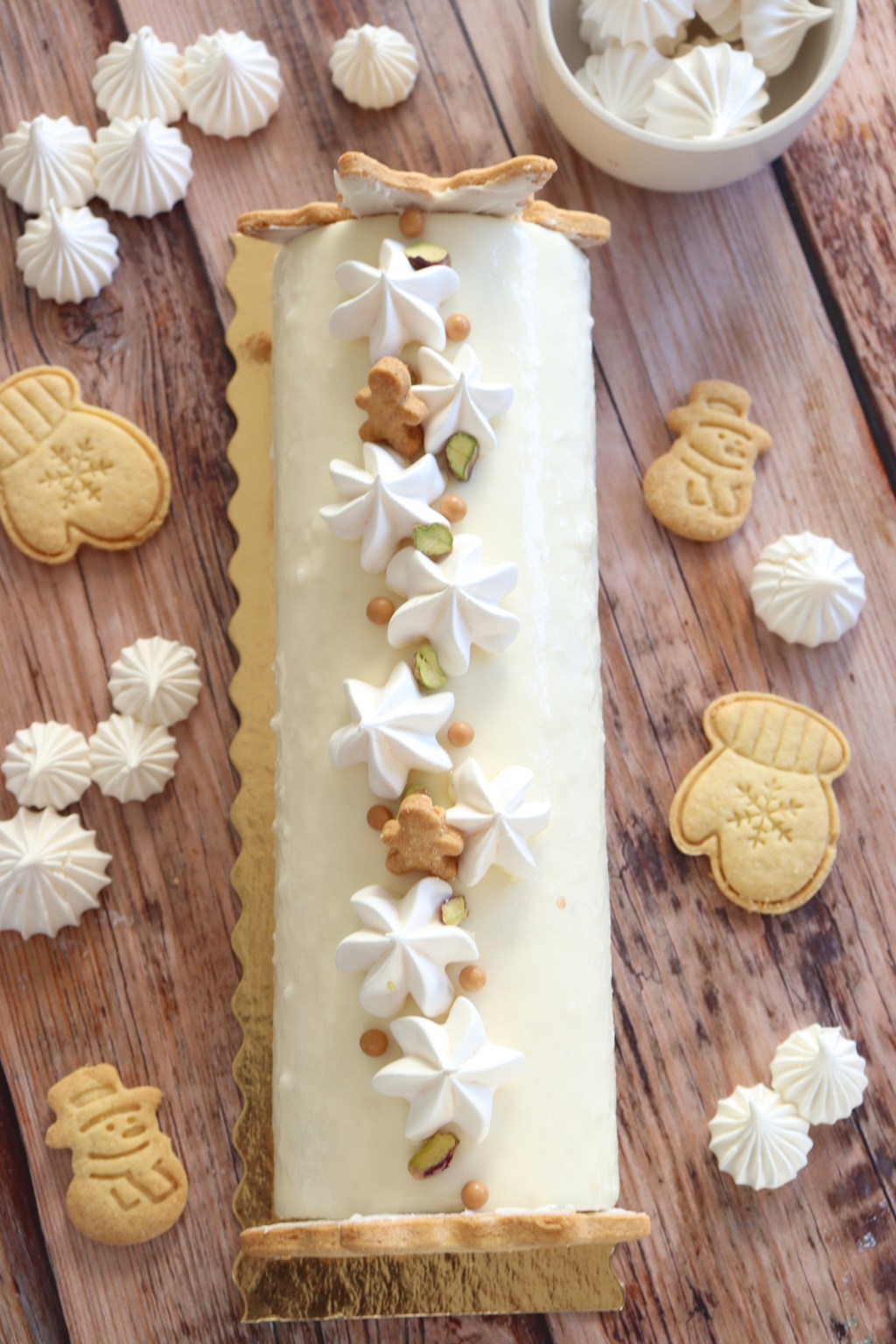 Bûche de Noël roulée à la vanille et à la  framboise qui va te&nbsp;régaler
