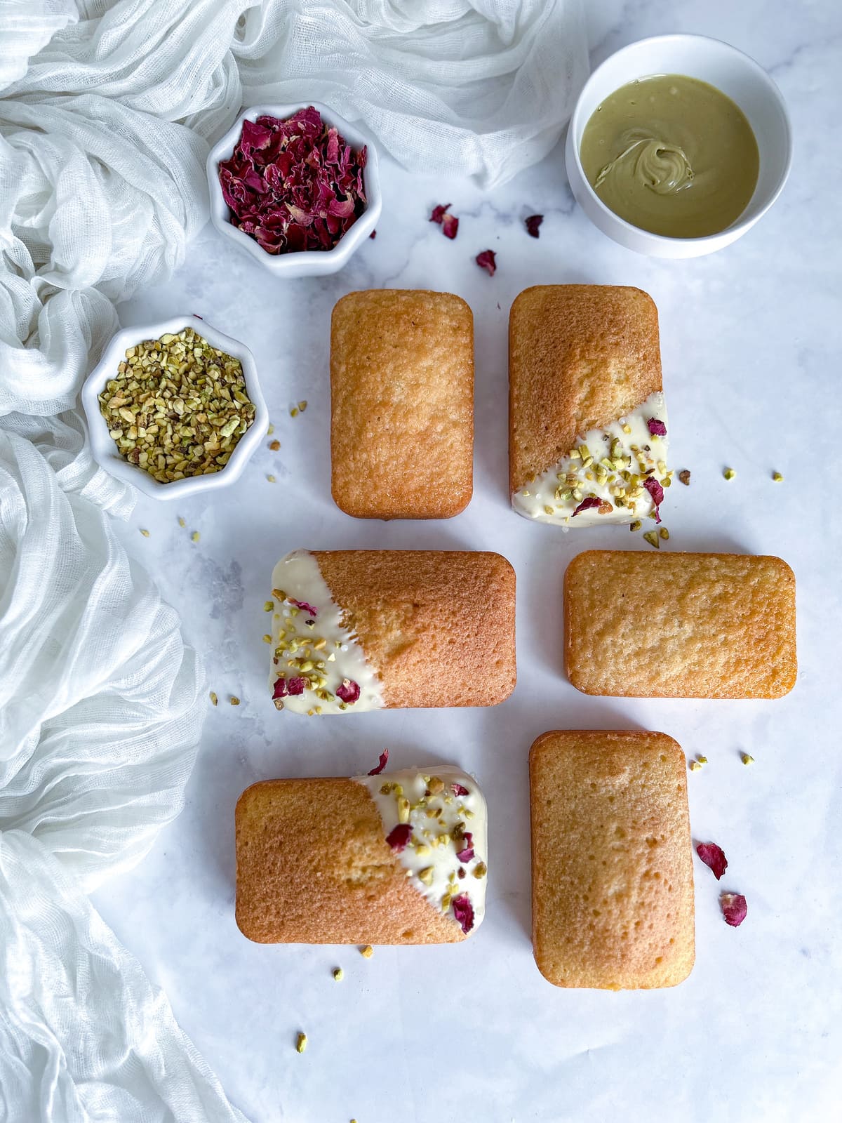 Financiers à la framboise et à la pistache : une recette de goûter maison