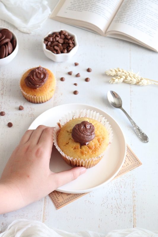 Muffins fourrés à la ganache au chocolat au lait